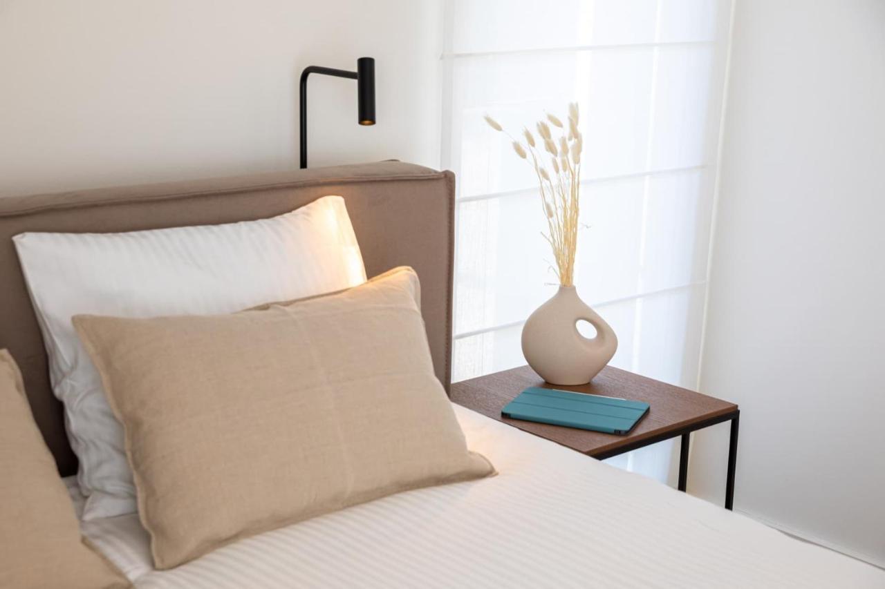 En Suite Bedrooms At Reckenthal House By Rentaroo Luxembourg Extérieur photo