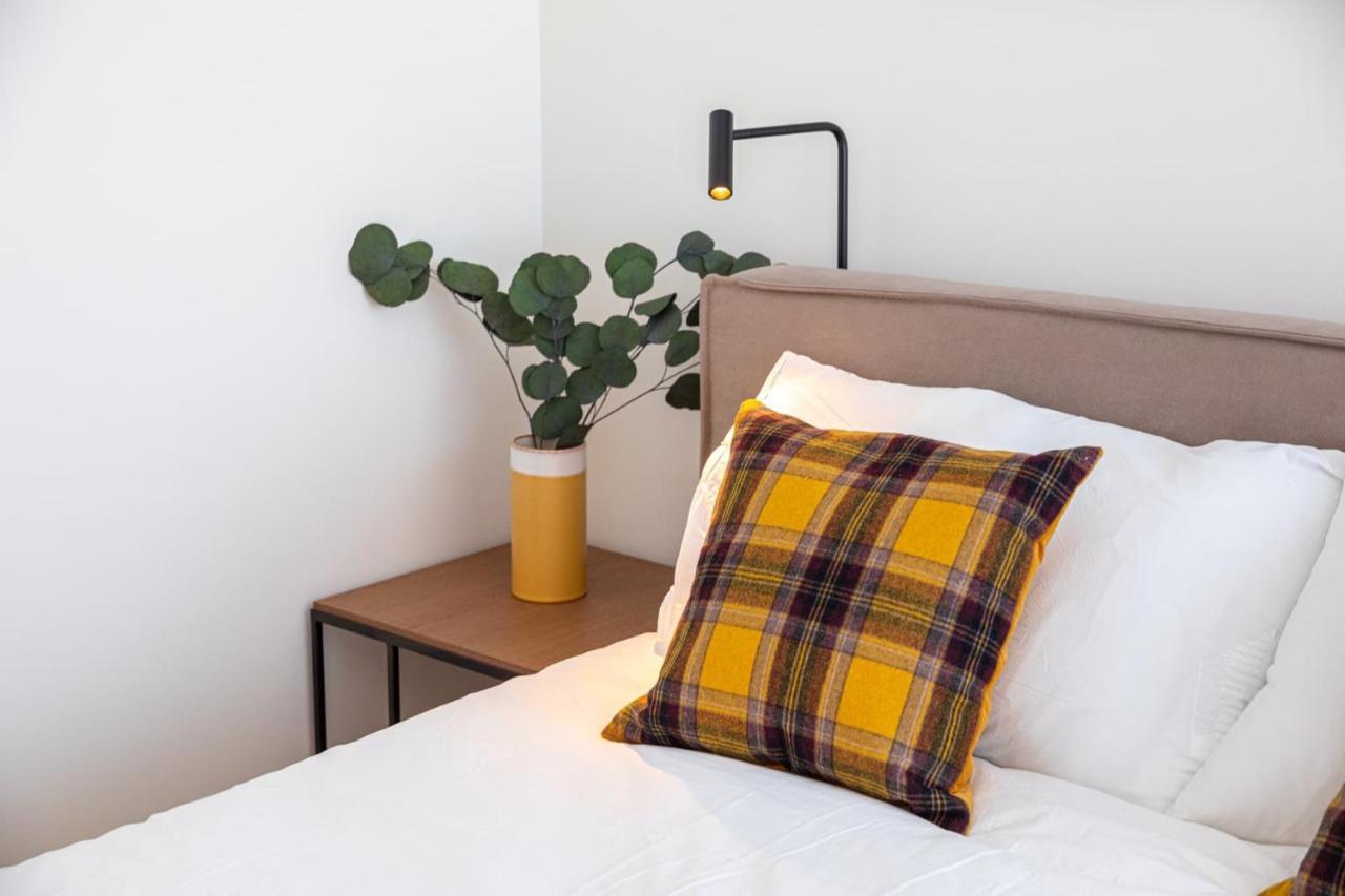 En Suite Bedrooms At Reckenthal House By Rentaroo Luxembourg Extérieur photo